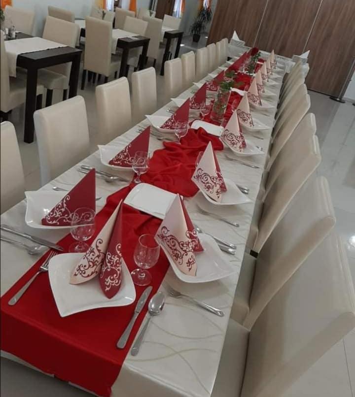 Jolan Pension & Restaurant Cicov Buitenkant foto